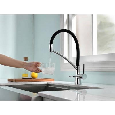 Смеситель Paulmark Siegen Si213111-CR, хром, черный шланг Смеситель Paulmark Siegen Si213111-CR, хром, черный шланг