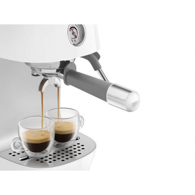 Кофемашина-эспрессо SMEG ECF03WHEU белый Кофемашина-эспрессо SMEG ECF03WHEU белый