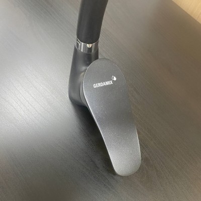 Смеситель КВАРЦ Crema черный GE 01 Смеситель КВАРЦ Crema черный GE 01