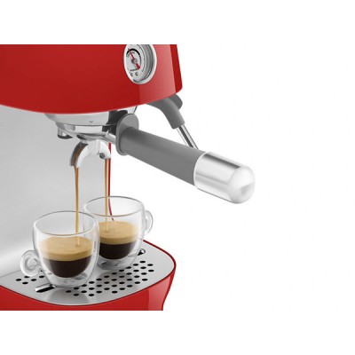 Кофемашина-эспрессо SMEG ECF03RDEU красный Кофемашина-эспрессо SMEG ECF03RDEU красный
