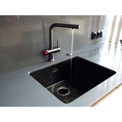 Смеситель Omoikiri Hotaru-GM-R латунь/вороненая сталь/красный (4994026) Смеситель Omoikiri Hotaru-GM-R латунь/вороненая сталь/красный (4994026)