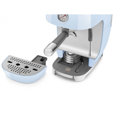 Кофемашина-эспрессо SMEG ECF03PBEU пастельный голубой Кофемашина-эспрессо SMEG ECF03PBEU пастельный голубой