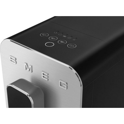 Кофемашина автоматическая SMEG BCC11BLMEU черный матовый Кофемашина автоматическая SMEG BCC11BLMEU черный матовый