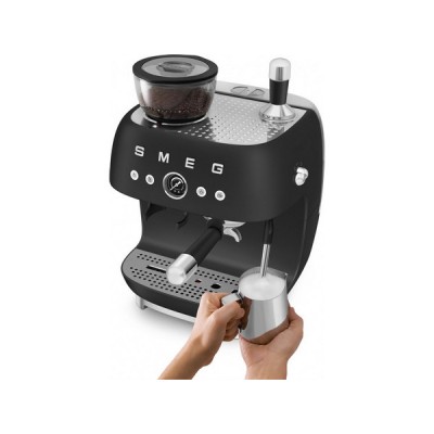 Кофемашина-эспрессо SMEG EGF03BLMEU черный матовый Кофемашина-эспрессо SMEG EGF03BLMEU черный матовый