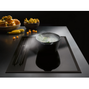 Варочная панель с встр. вытяжкой Falmec SINTESI 90 P.E.U. BLACK индукционная