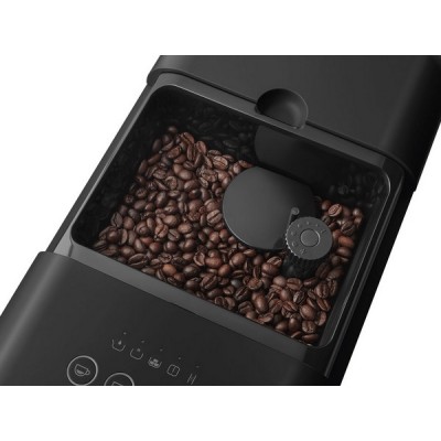 Кофемашина-эспрессо SMEG BCC02BLMEU черный Кофемашина-эспрессо SMEG BCC02BLMEU черный