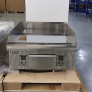 Поверхность жарочная RGL24