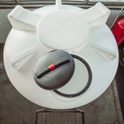 Емкость ЭКОПРОМ ЦКТ 5000 л с патрубком в обрешетке