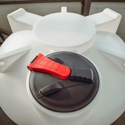 Емкость ЭКОПРОМ ЦКТ 3000 л с патрубком в обрешетке Емкость ЭКОПРОМ ЦКТ 3000 л с патрубком в обрешетке