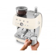 Кофемашина EGF03CREU кремовый