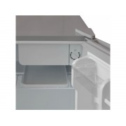 Компактный холодильник с отделением для быстрого охлаждения напитков Бирюса Б-M50