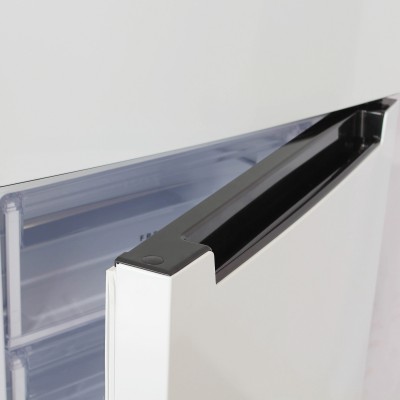 Двухкамерный холодильник с нижней морозильной камерой с системой Full No Frost Бирюса Б-820NF Двухкамерный холодильник с нижней морозильной камерой с системой Full No Frost Бирюса Б-820NF